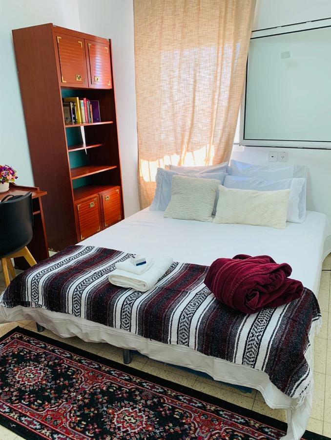 Home Away From Home Йерусалим Екстериор снимка